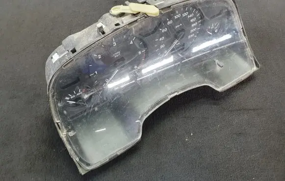 Opel Zafira A Speedometer (instrument cluster) 24419560HT 220501 110080069002