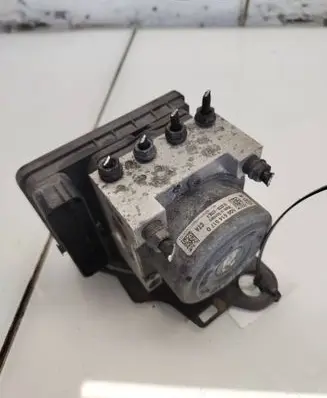 Volkswagen Golf VII ABS Pump 5Q0614517D 10022002084 0011100220020