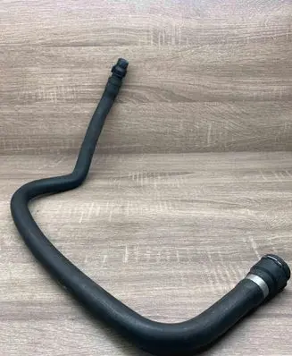 BMW 5 E39 Engine coolant pipe/hose 1438632 1712469