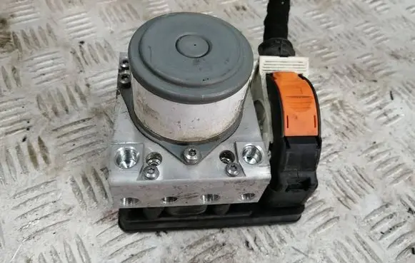 Fiat 500X ABS Pump 52049764 54087274A A001F686