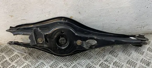 Volkswagen Golf VIII Rear upper control arm/wishbone 5Q0525691C
