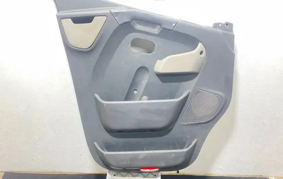 Opel Movano B Front door card panel trim 8200729408 809073637R 8200729416
