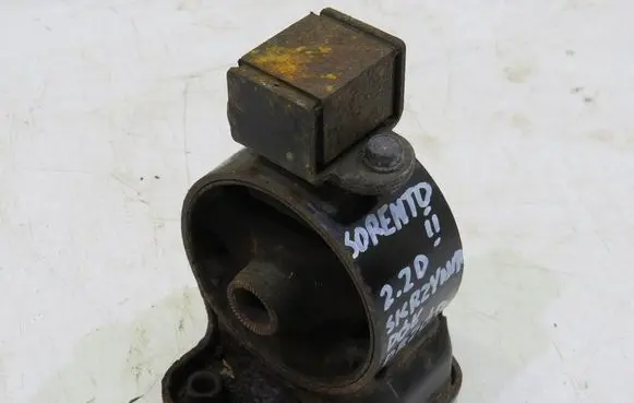 KIA Sorento Gearbox mounting bracket GMAUTO4574097