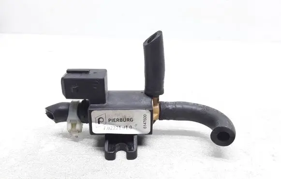 Volvo S80 Vacuum valve 70222100