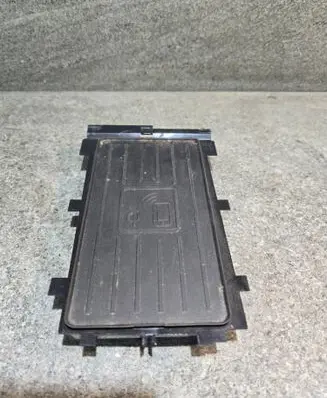 Seat Leon (5F) Wireless charging module 10R057927 5F0035502