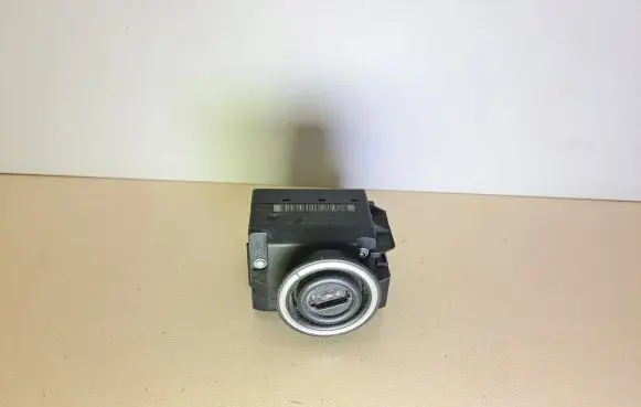 Mercedes-Benz CLS C219 Ignition lock A2115452308 2115452308 33002213