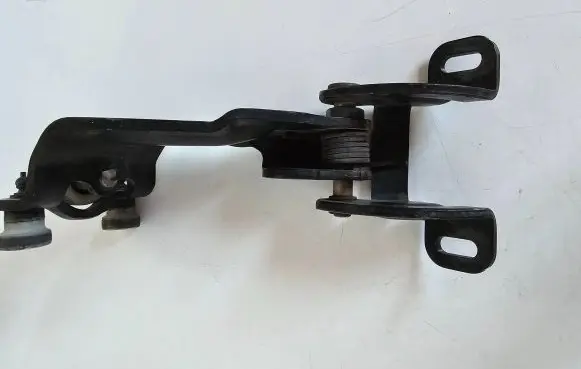 Volkswagen Sharan Sliding door middle roller runner 7N0843335C