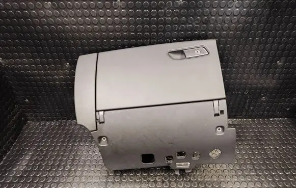 Audi A8 S8 D4 4H Glove box set 4H2857095J 4h2857096