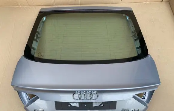 Audi A5 Sportback 8TA Tailgate/trunk/boot lid 8T8827025