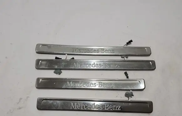Mercedes-Benz S W223 Front sill trim cover A2236804200