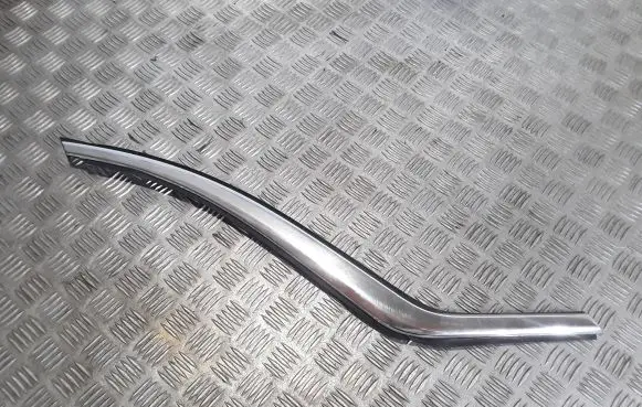 Opel Crossland X Rear side glass trim 39008050 39008048