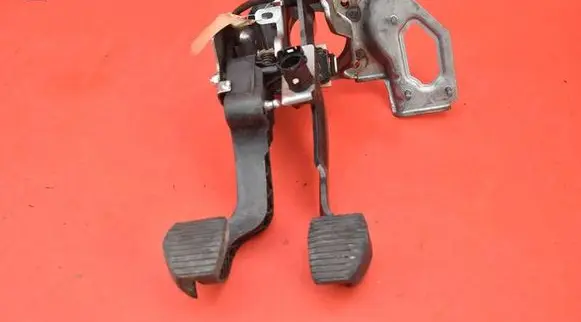 Citroen C3 Accelerator throttle pedal
