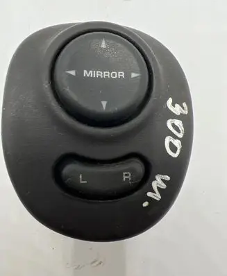 Chrysler 300M Wing mirror switch 04760174AB