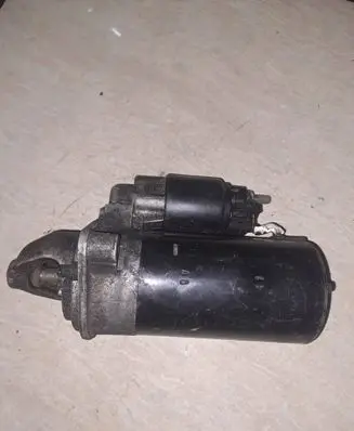 BMW 5 E39 Starter motor 0001109200