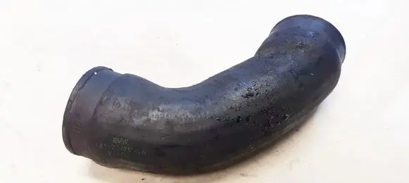 BMW 5 E39 Intercooler hose/pipe 11617786530B