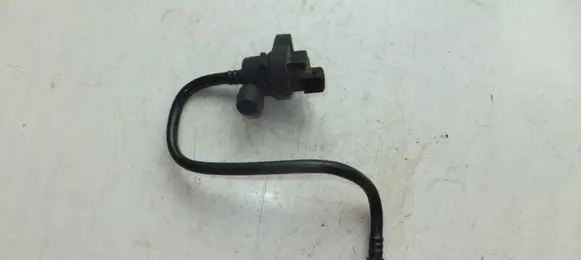 BMW 7 E65 E66 Turbo solenoid valve 7512582
