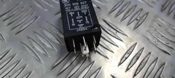 Skoda Superb B5 (3U) Other relay 3u0959627 445
