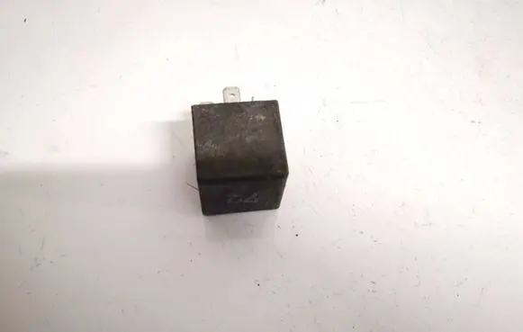 Volkswagen Golf II Other relay 191955529 72HV002
