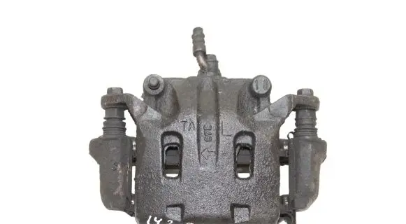Nissan Pathfinder R51 Front brake caliper