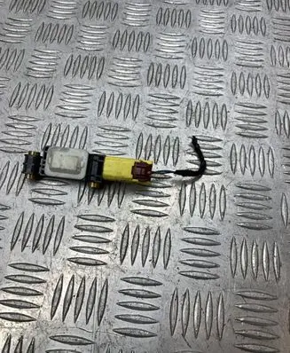 Volkswagen PASSAT B6 Airbag deployment crash/impact sensor 8E0959643B