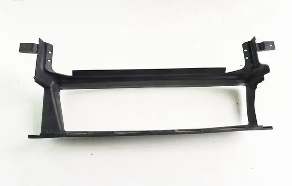 Volvo V50 Radiator trim 