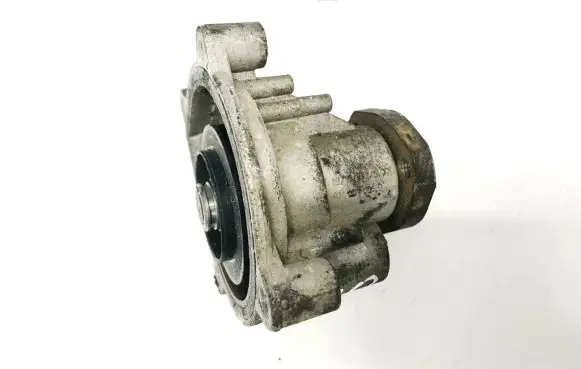 Toyota Avensis T250 Water pump 03C121019D