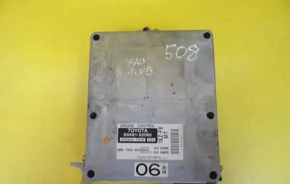 Toyota Yaris Engine control unit/module 89661-52060 211000-7210