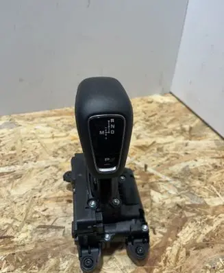 Porsche Cayenne (9Y0 9Y3) Gear shifter/selector 9Y0713041D