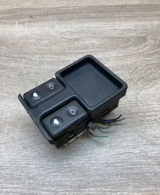 BMW 5 E34 Electric window control switch 1374491 1378126 927482