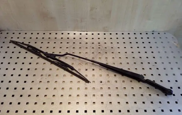 Audi A3 S3 8L Front wiper blade arm 8L1955407A
