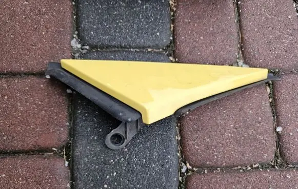 Opel Adam Fender end trim 13365626