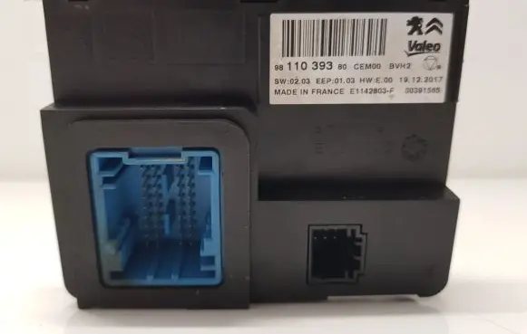Opel Crossland X Air conditioning/heating control unit 9811039380