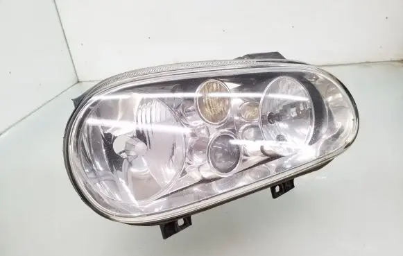 Volkswagen Golf IV Headlight/headlamp