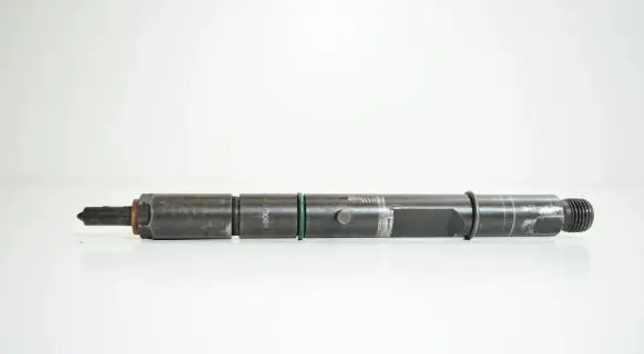 Audi A4 S4 B5 8D Fuel injector 059130201E