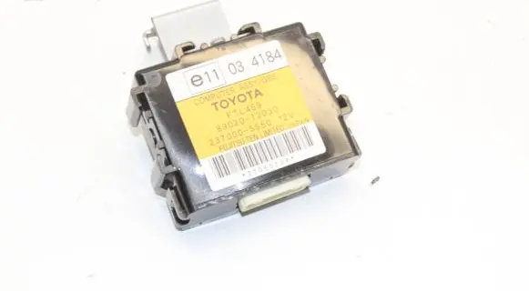 Toyota Auris E180 Other devices 8902012030