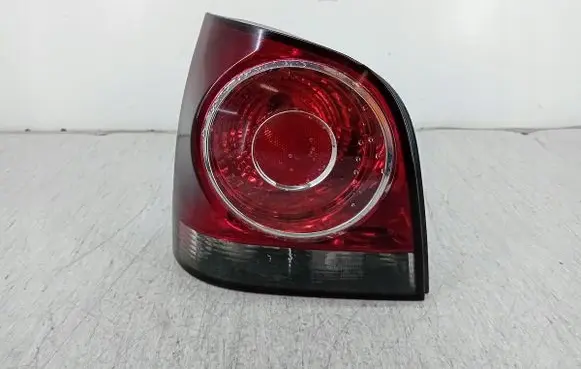 Volkswagen Polo IV 9N3 Rear/tail lights LAMPATYLNALEWA