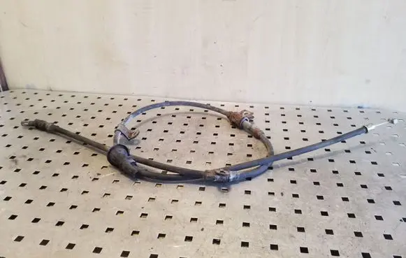 Handbrake/parking brake wiring cable
