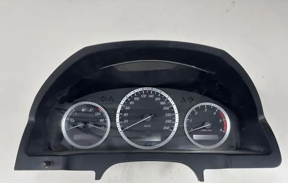 Mercedes-Benz C W204 Speedometer (instrument cluster) A2049003402 A2044402211 A2049024301