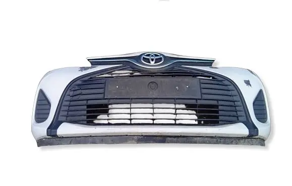 Toyota Yaris Front bumper 521190U927