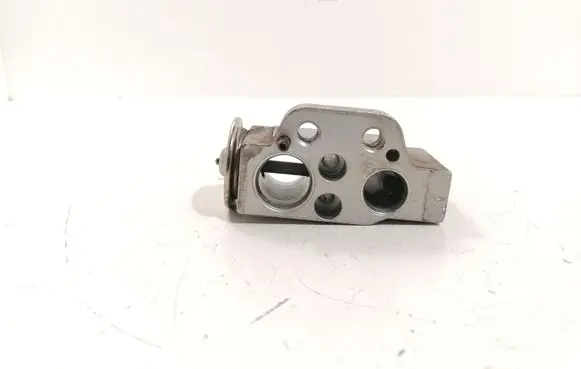 Air conditioning (A/C) expansion valve