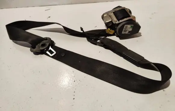 Audi A4 S4 B6 8E 8H Front seatbelt 8E0857706F 601917400B 13052002