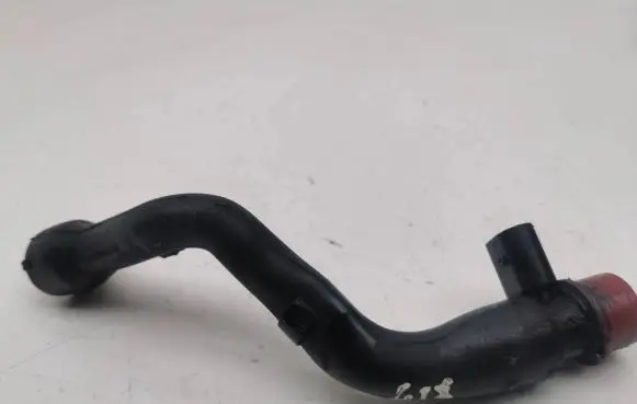 Jeep Grand Cherokee (WK) Breather hose/pipe A6420160881