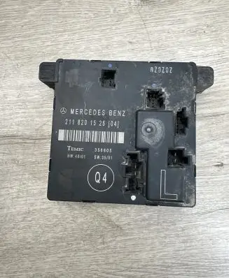 Mercedes-Benz E W211 Door control unit/module 2118201526 356805