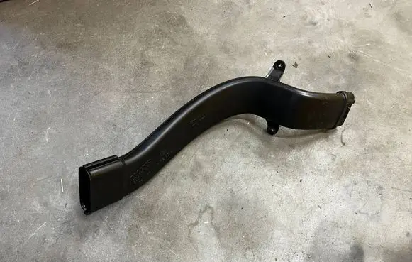 Volvo XC90 Cabin air duct channel 31497141