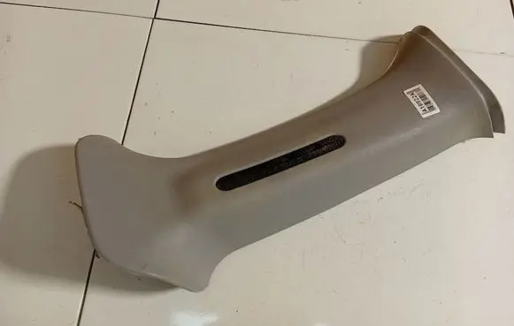 Chrysler Voyager (B) pillar trim (top) 4754047GH63