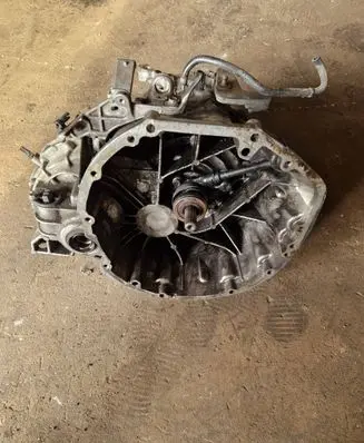 Nissan Qashqai+2 Manual 5 speed gearbox JG70