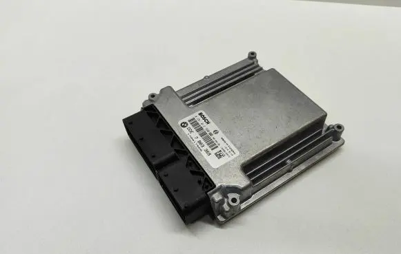 BMW 5 E60 E61 Engine control unit/module 7803369 0281013500 DDE7803369
