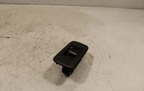 Jaguar XE Electric window control switch GX7314717AC