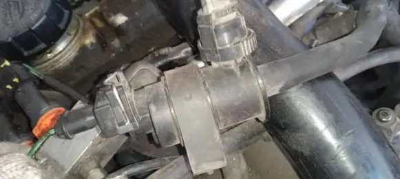 Volvo XC90 Valve vacuum 31104896 8183P2