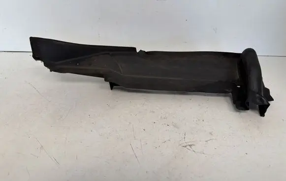Audi Q3 8U Other engine bay part 8U0821169